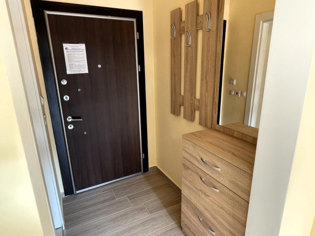 Stamopolu Lux Ground Floor Hotell Primorsko Exteriör bild