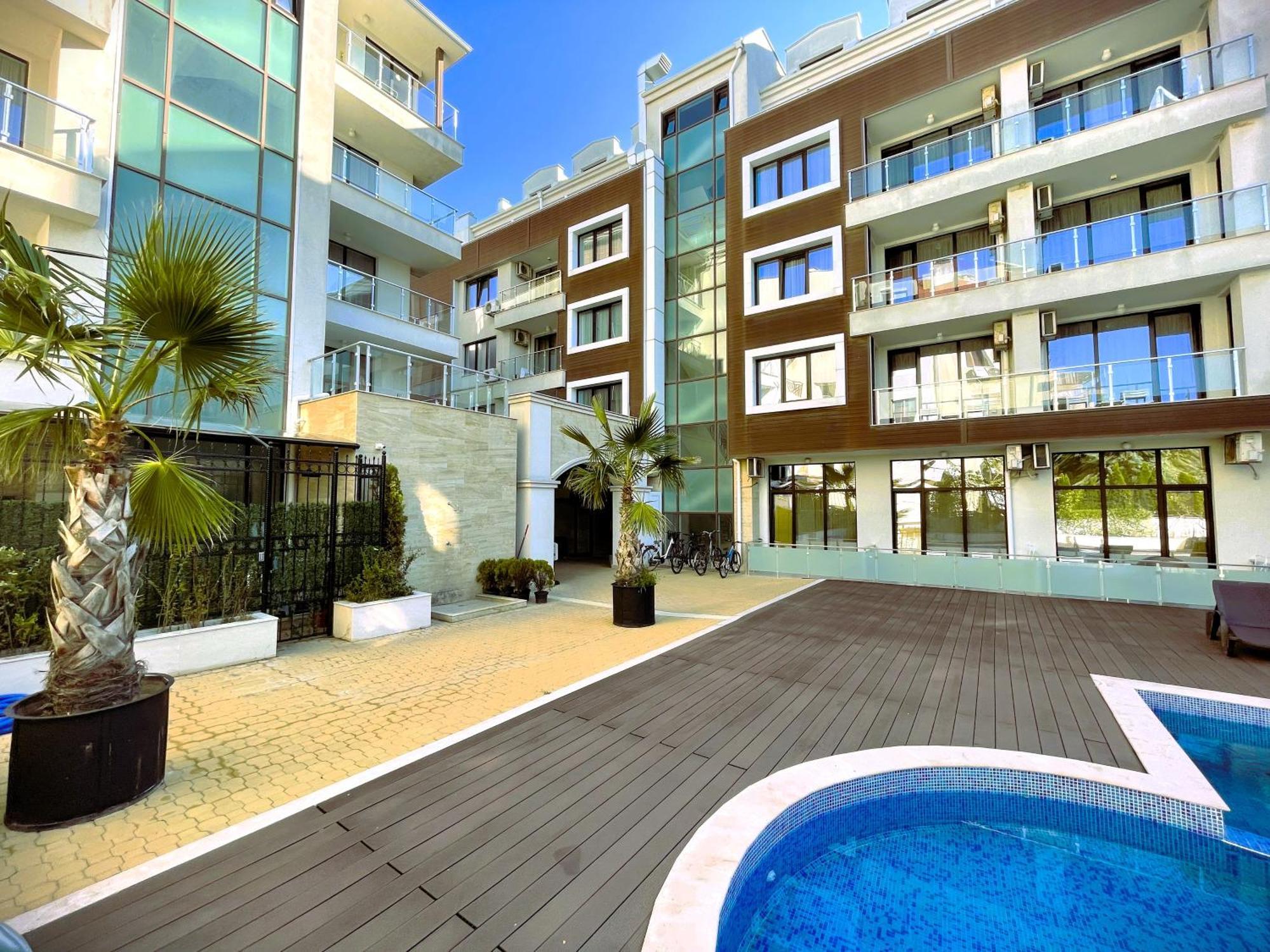 Stamopolu Lux Ground Floor Hotell Primorsko Exteriör bild